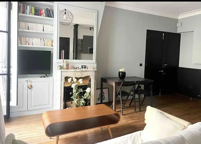 Heart Of Marais Calm And Charming New