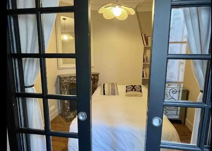 Heart Of Marais Calm And Charming New